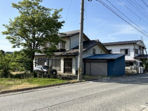 木島平村穂高の中古住宅（外観）
