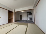 8畳　和室(居間)
